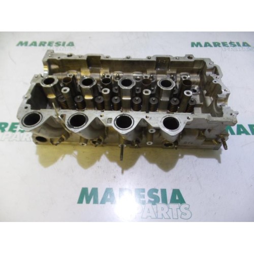Peugeot - 307 - Cylinder head