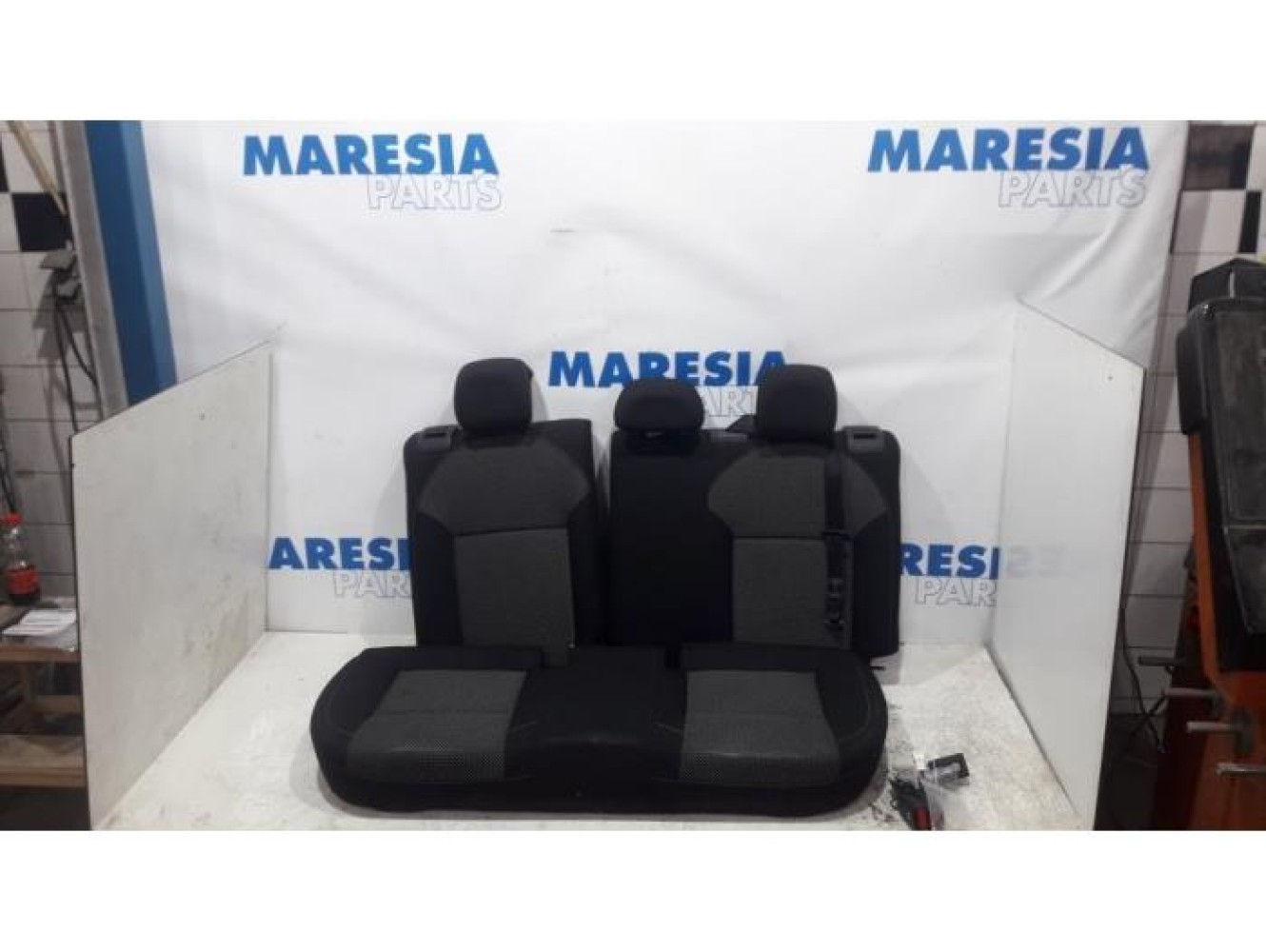 Citroen - DS4 - Rear bench seat