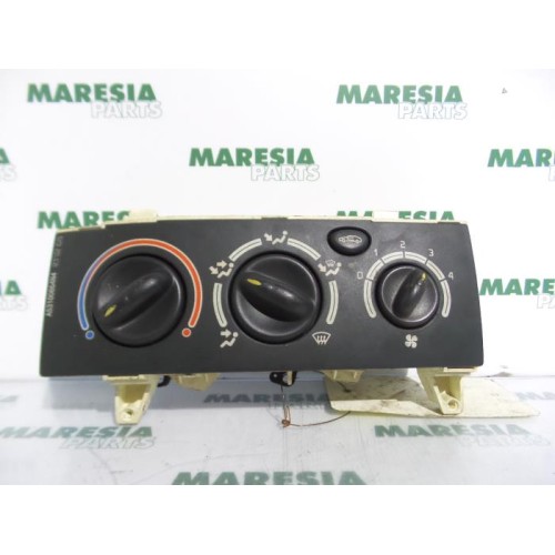 Renault - Megane Scenic - Heater control panel
