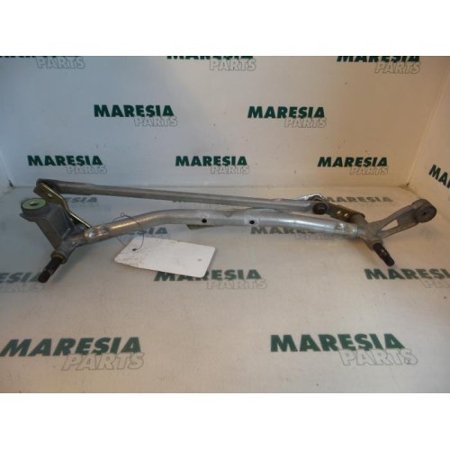 Renault - Megane - Wiper mechanism