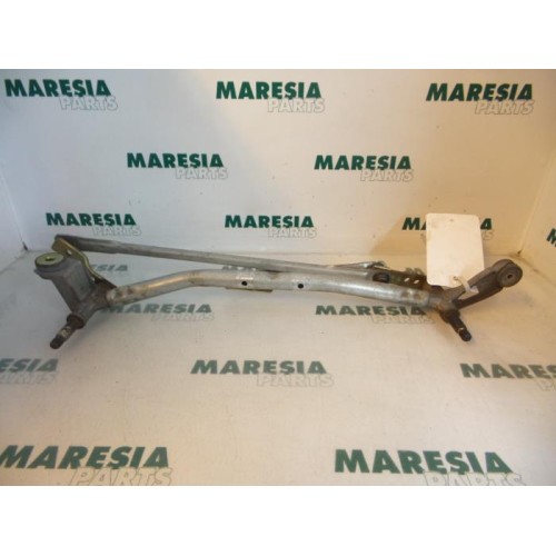 Renault - Megane - Wiper mechanism