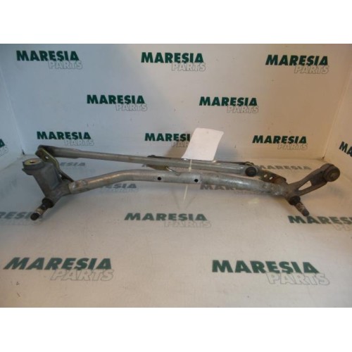 Renault - Megane - Wiper mechanism