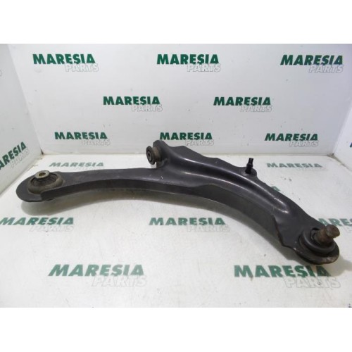Renault - Megane - Front lower wishbone, right