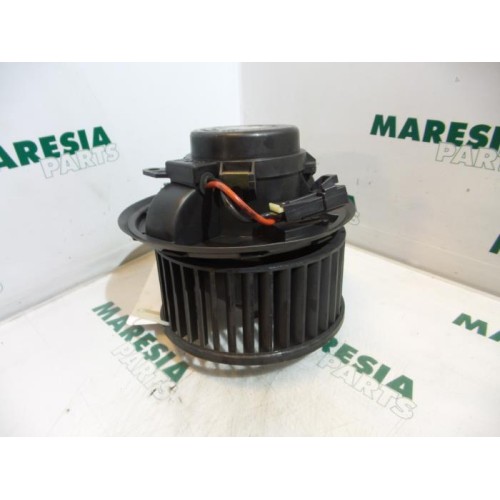 Renault - Laguna - Heating and ventilation fan motor