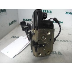 Renault - Megane Scenic - Front door lock mechanism 4-door, right