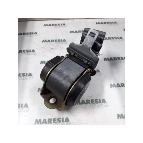Renault - Megane - Sicherheitsgurt links hinten