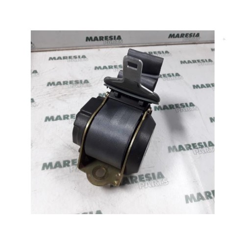 Renault - Megane - Sicherheitsgurt links hinten