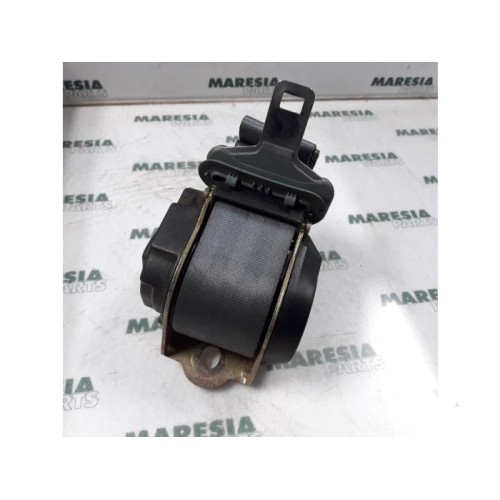 Renault - Megane - Sicherheitsgurt links hinten