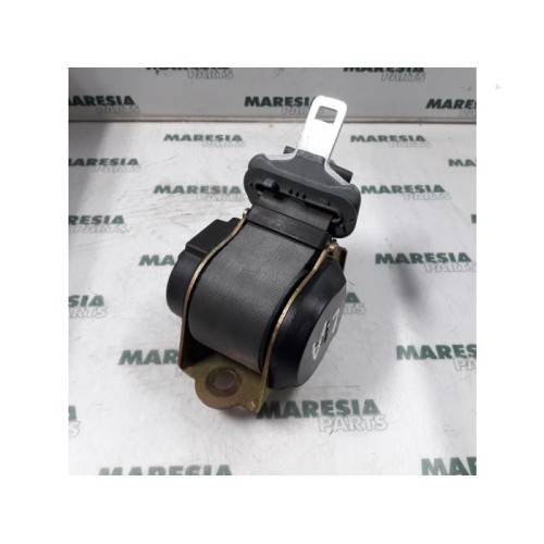 Renault - Megane - Sicherheitsgurt links hinten