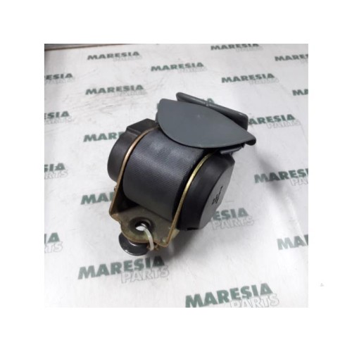 Renault - Megane - Sicherheitsgurt links hinten
