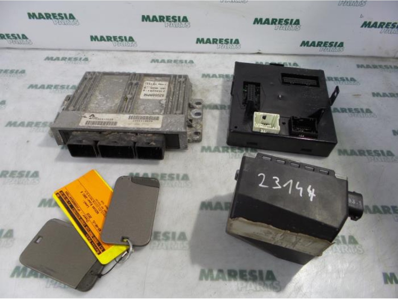 Renault - Laguna - Engine management computer