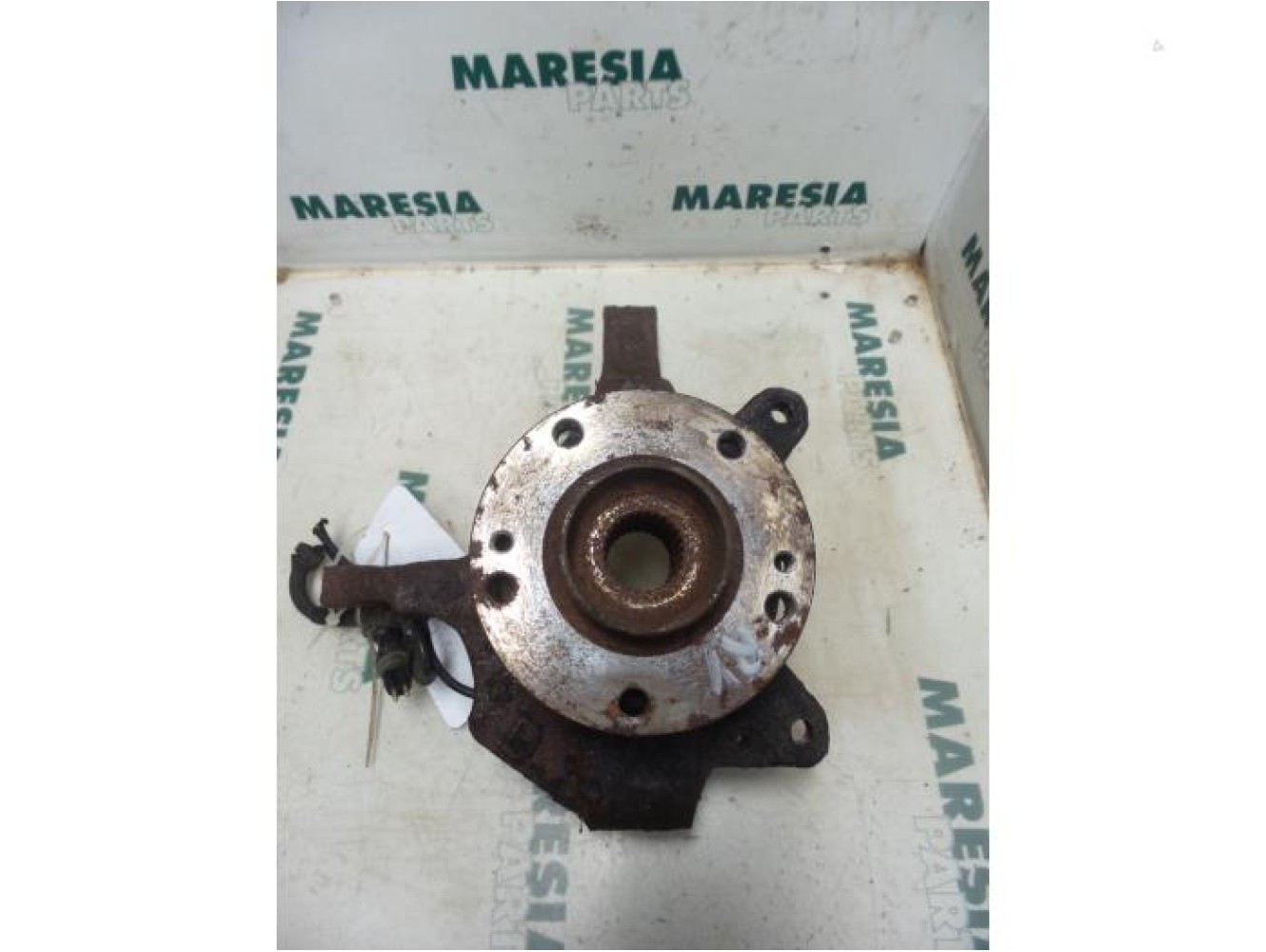 Renault - Laguna - Knuckle, front right
