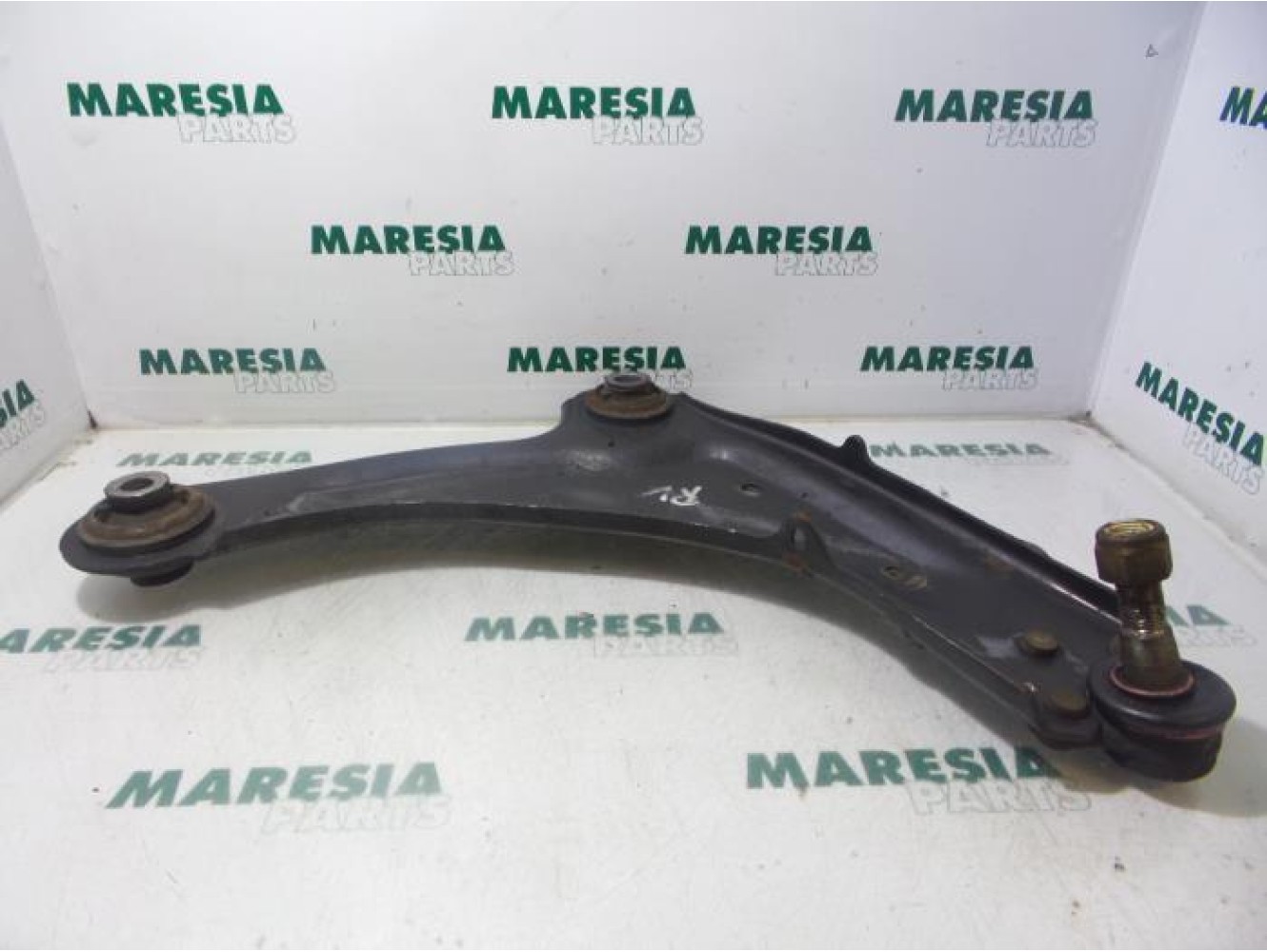 Renault - Laguna - Front lower wishbone, right