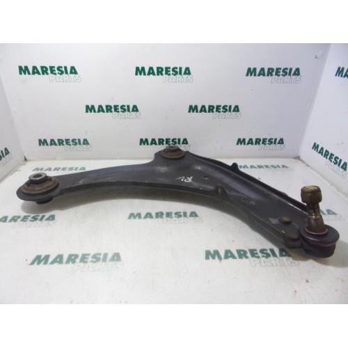 Renault - Laguna - Front lower wishbone, right
