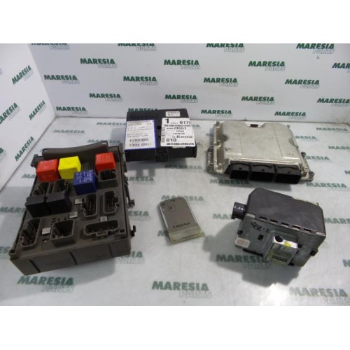 Renault - Laguna - Engine management computer