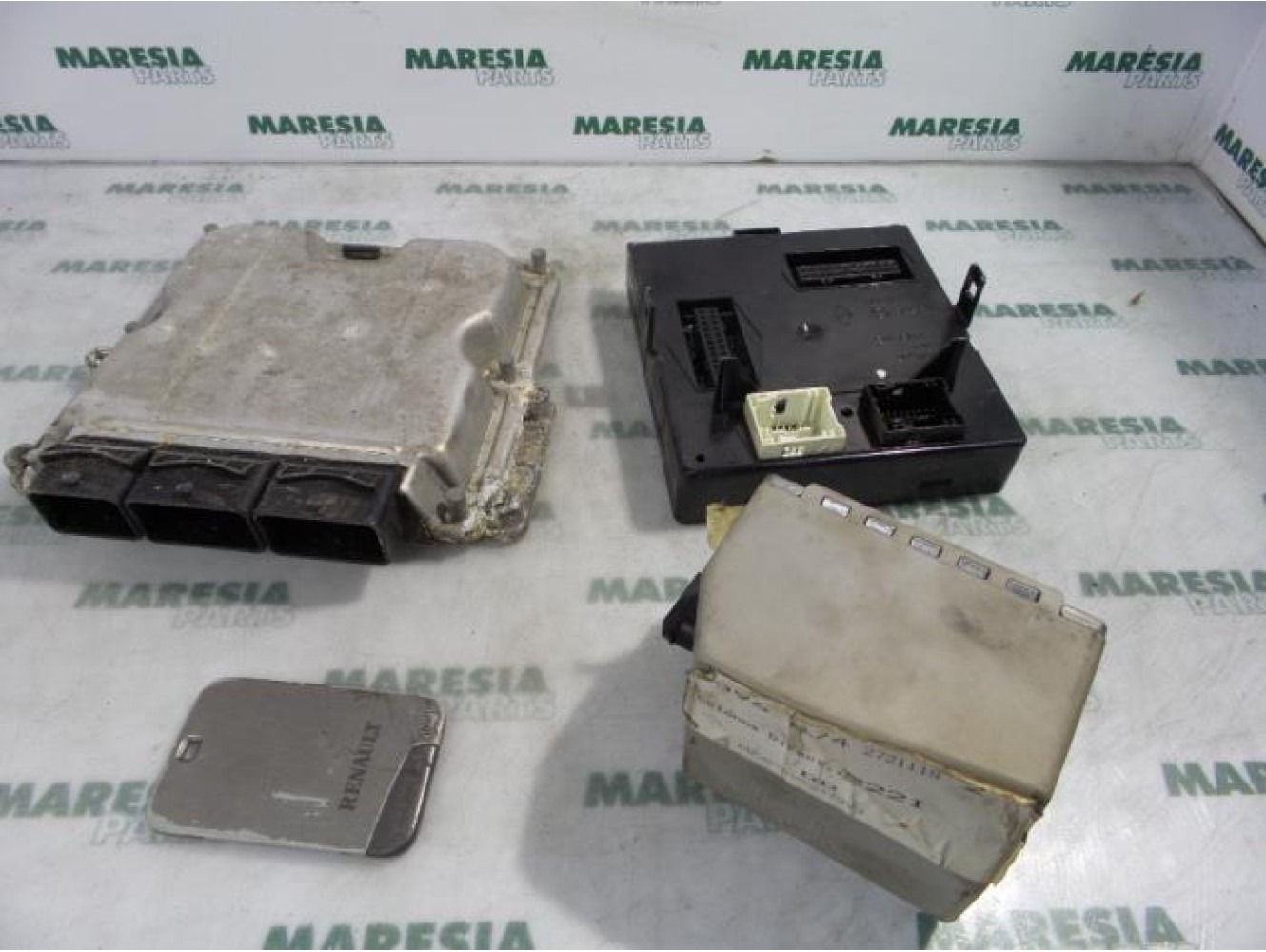 Renault - Laguna - Engine management computer