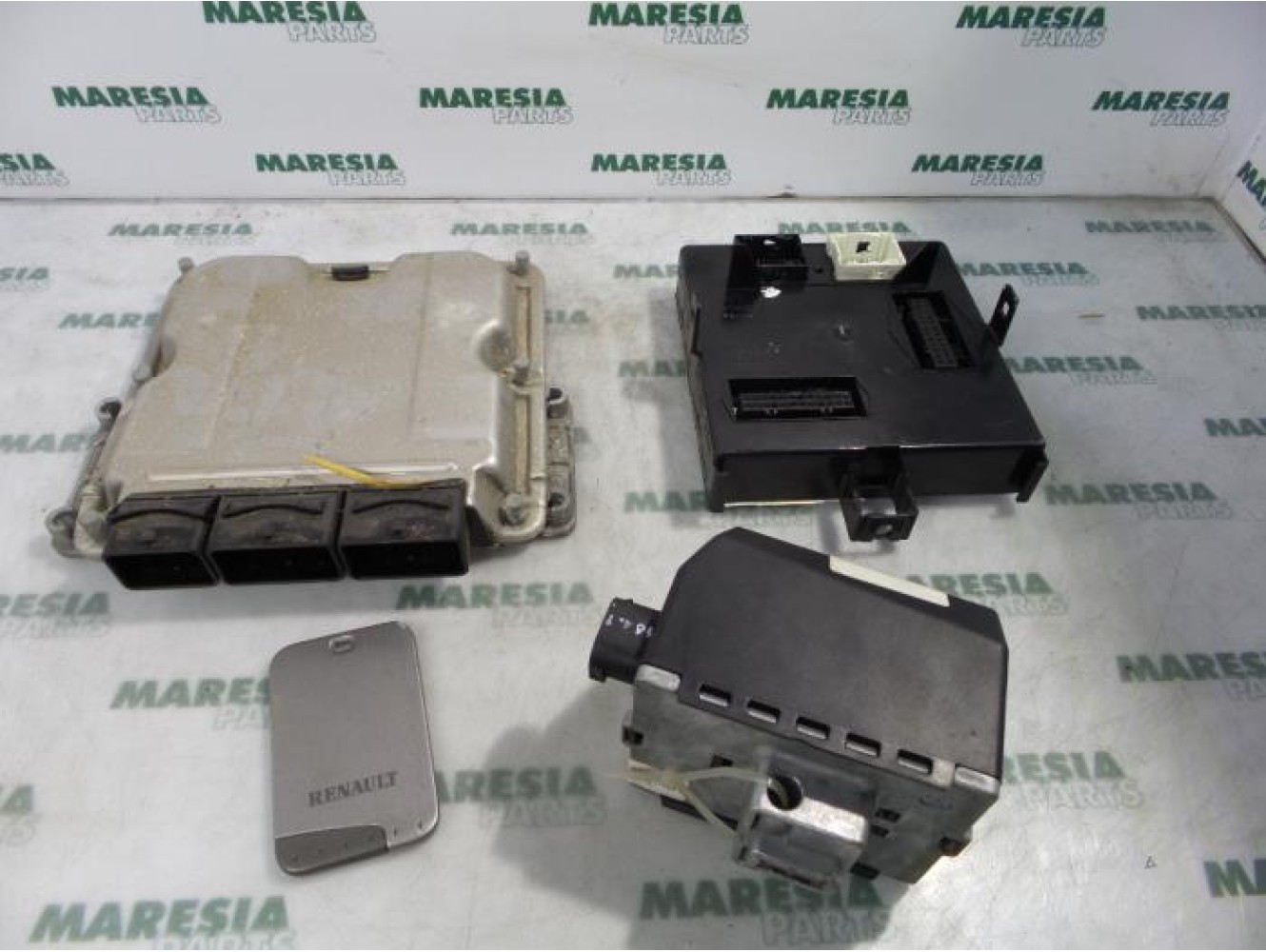 Renault - Laguna - Engine management computer