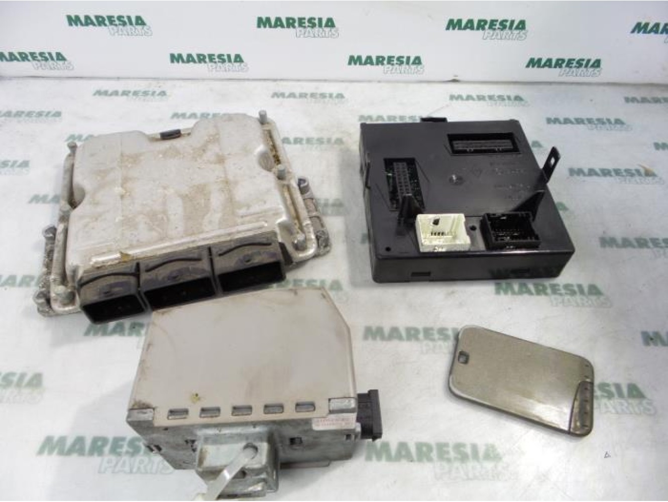 Renault - Laguna - Engine management computer