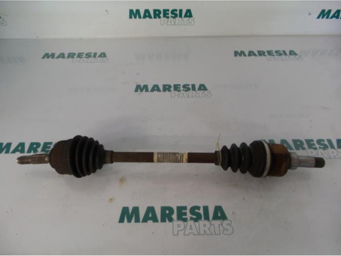 Citroen - C3 - Aandrijfas links-voor