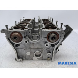 Renault - Laguna - Cylinder head