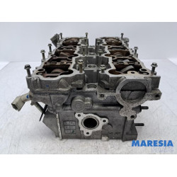 Renault - Laguna - Cylinder head