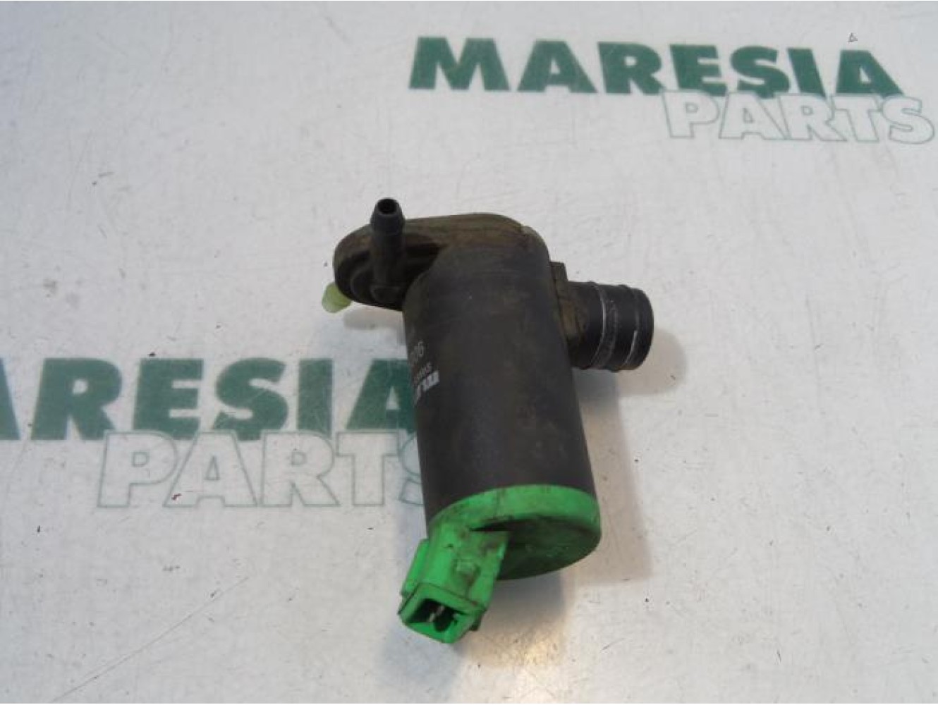 Peugeot - 206 - Scheibensprüherpumpe vorne