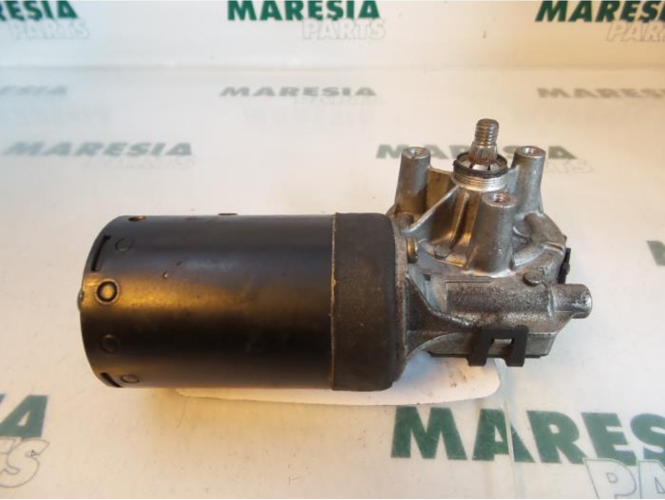 Peugeot - 206 - Front wiper motor