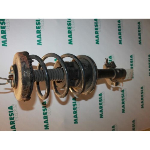Renault - Megane - Front shock absorber rod, left