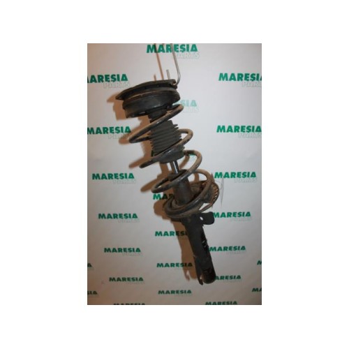Renault - Megane - Front shock absorber rod, left