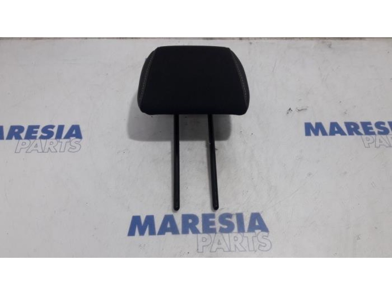 Citroen - C3 - Headrest