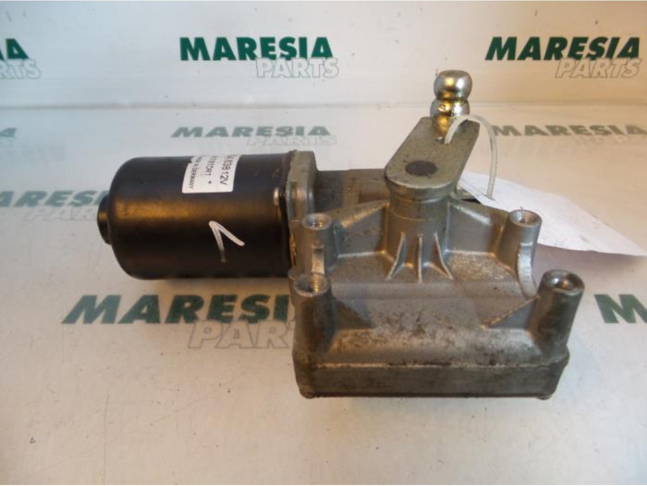 Citroen - C4 - Front wiper motor