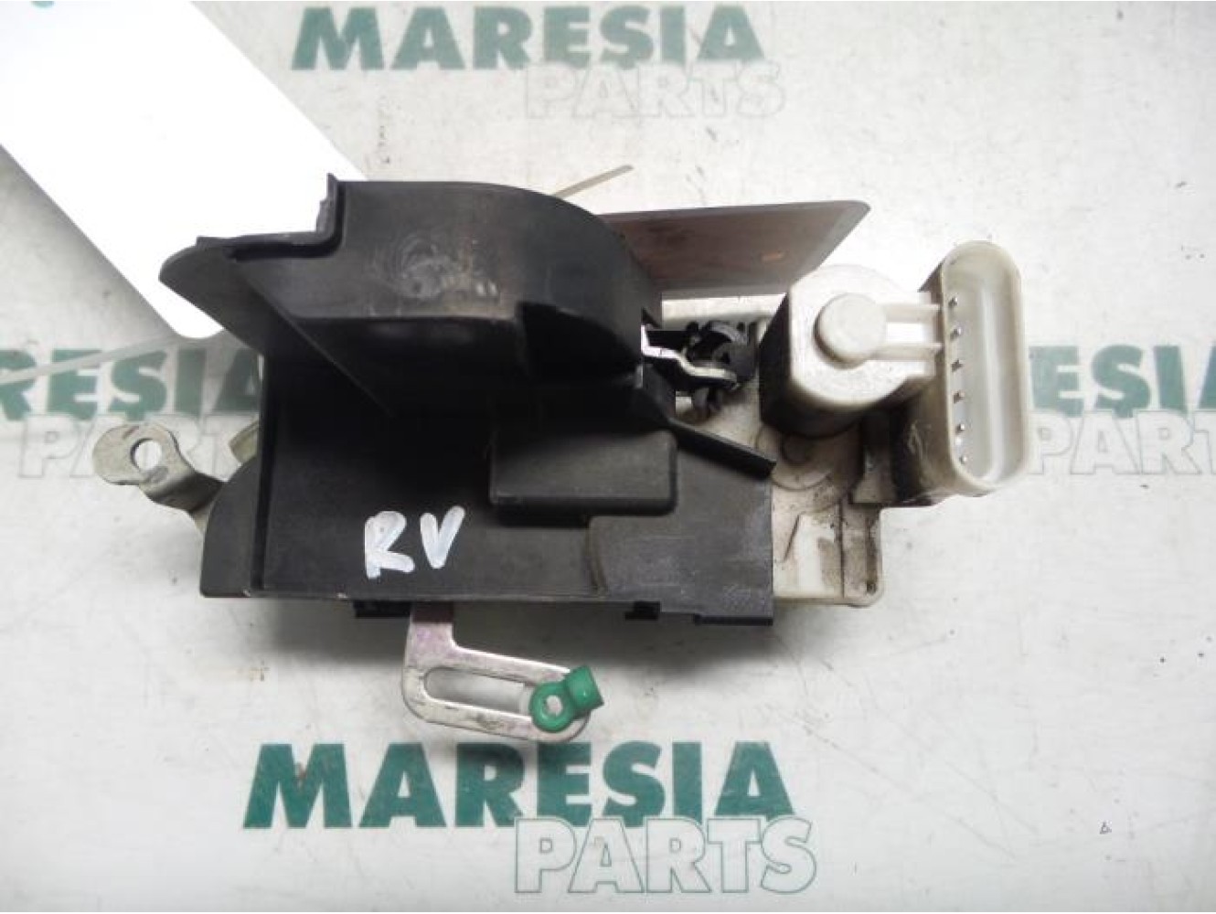 Fiat - Punto - Front door lock mechanism 4-door, right