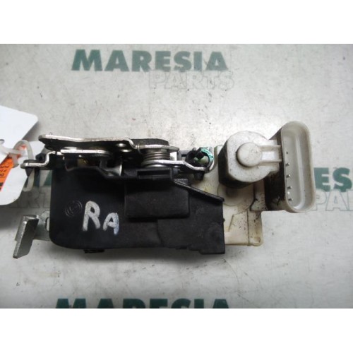 Fiat - Punto - Rear door mechanism 4-door, right