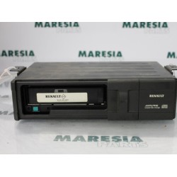 Renault - Laguna - CD changer