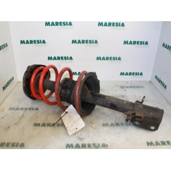 Renault - Megane - Front shock absorber rod, right