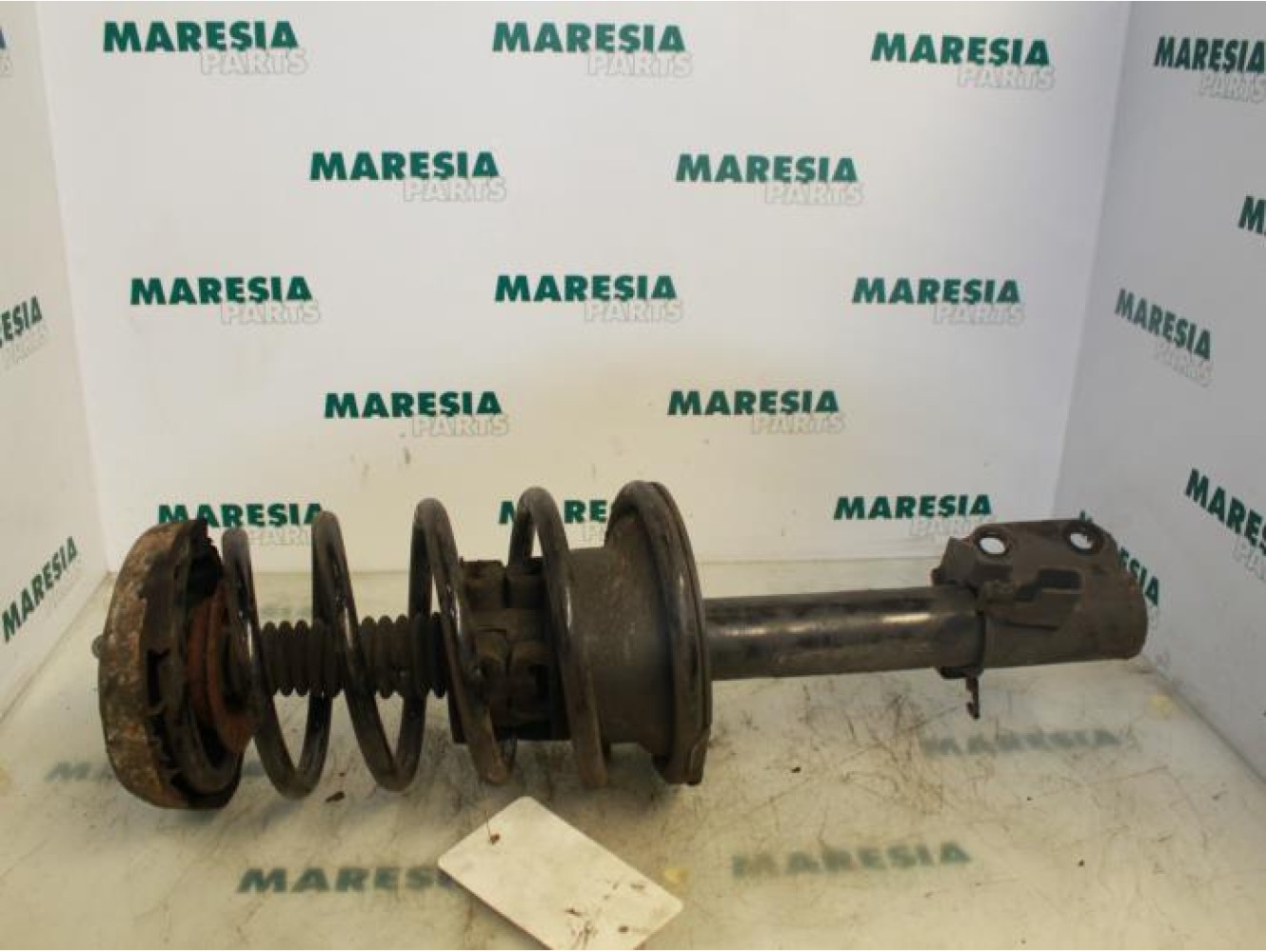 Renault - Megane - Front shock absorber rod, right