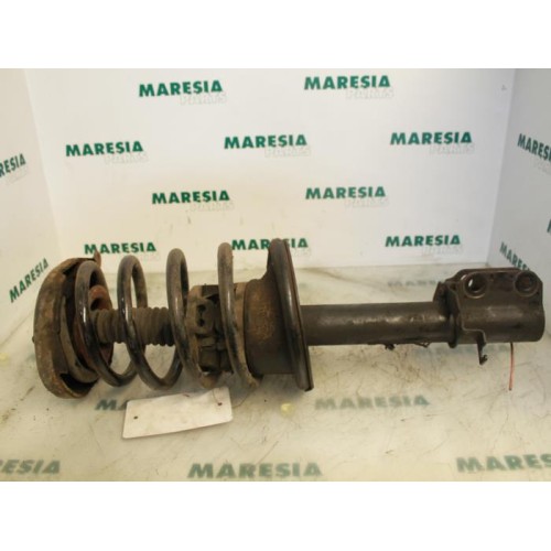 Renault - Megane - Front shock absorber rod, right
