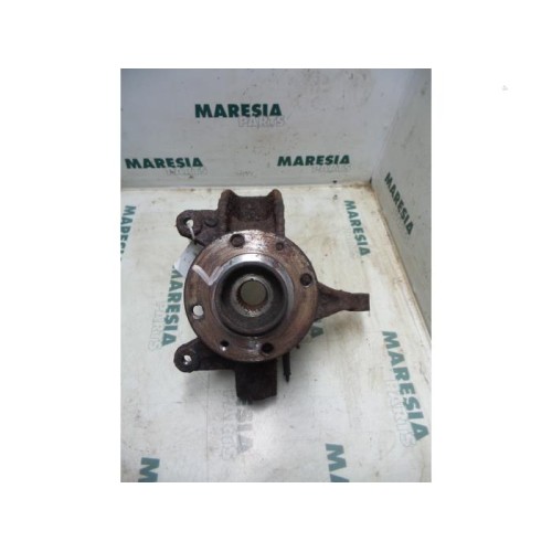 Renault - Megane Scenic - Achsschenkel links vorne