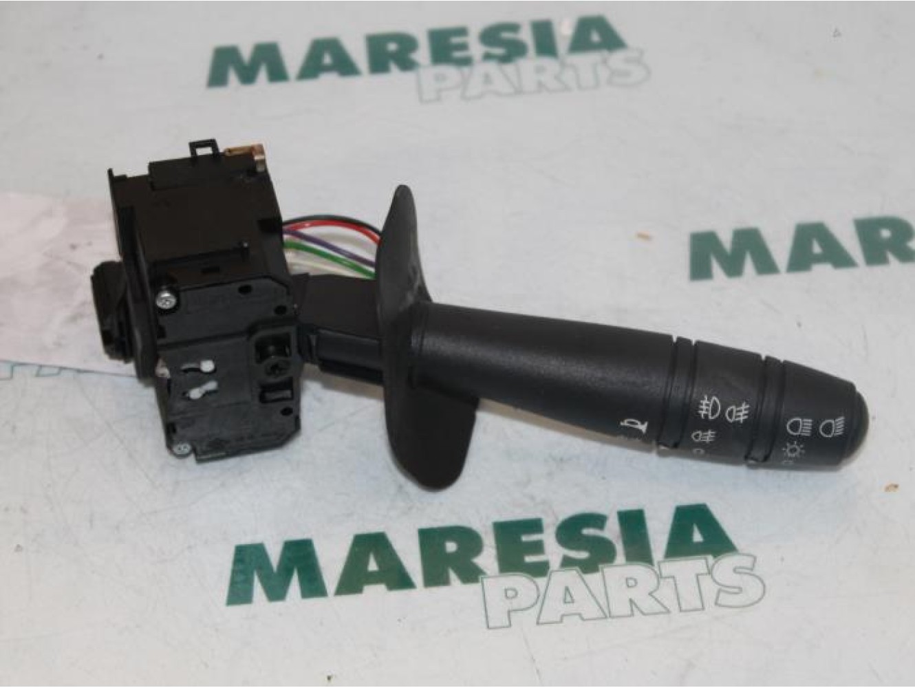 Renault - Clio - Indicator switch