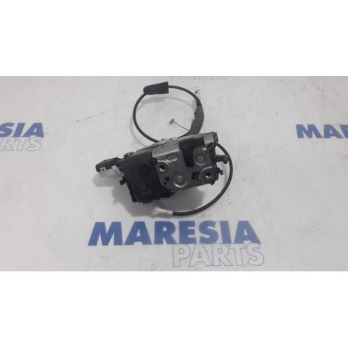 Peugeot - 308 - Rear door mechanism 4-door, right