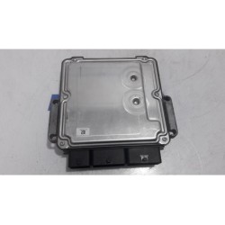 Renault - Trafic - Engine management computer