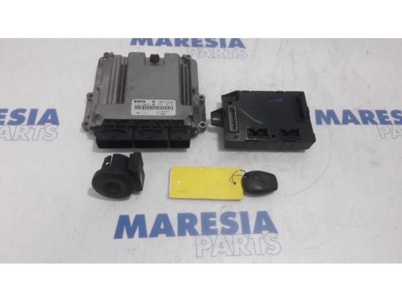 Renault - Trafic - Engine management computer