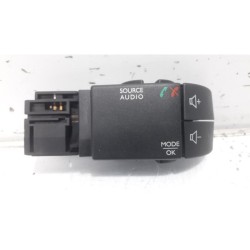 Renault - Trafic - Radiobediening Stuur