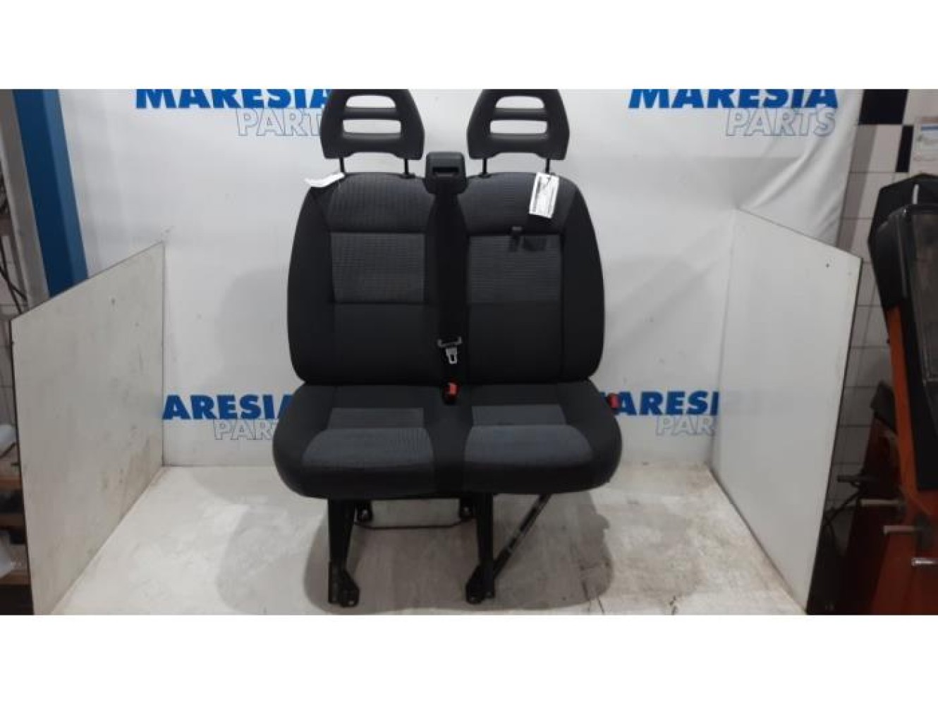 Peugeot - Boxer - Double front seat, right