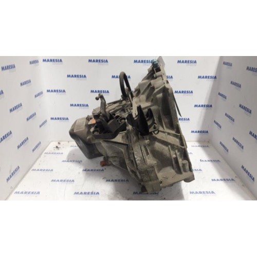 Renault - Clio - Gearbox