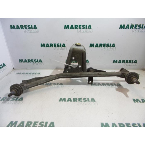 Peugeot - 206 - Wiper mechanism