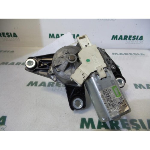 Renault - Trafic - Ruitenwissermotor achter