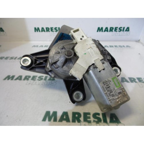 Renault - Trafic - Rear wiper motor