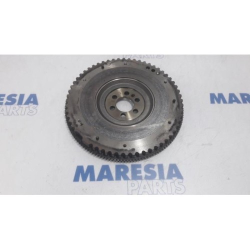 Renault - Clio - Flywheel
