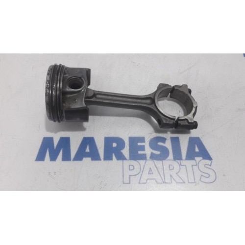 Renault - Clio - Piston
